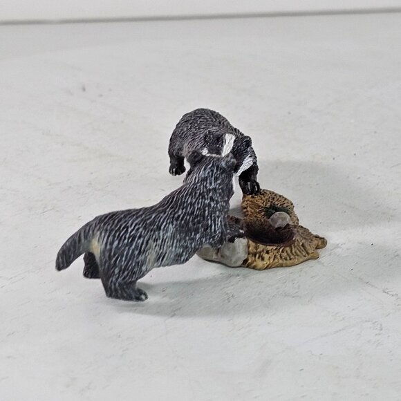 Schleich Badger Cubs #14651 Animal Figure Wildlife Collectible Toy - Picture 5 of 8